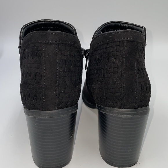 - Madden Girl Black Ankle Boots - Picture 5 of 8